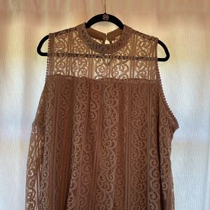 Plus size dressy lace sleeveless blouse
